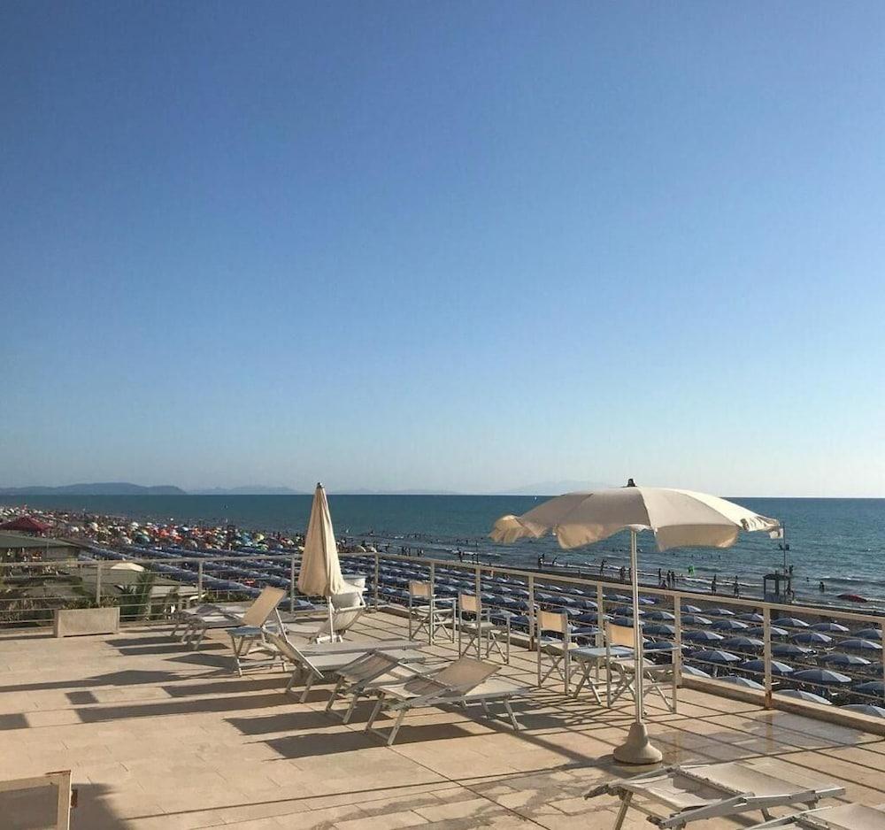 Hotel Alta La Vista Marina di Castagneto Carducci Ngoại thất bức ảnh